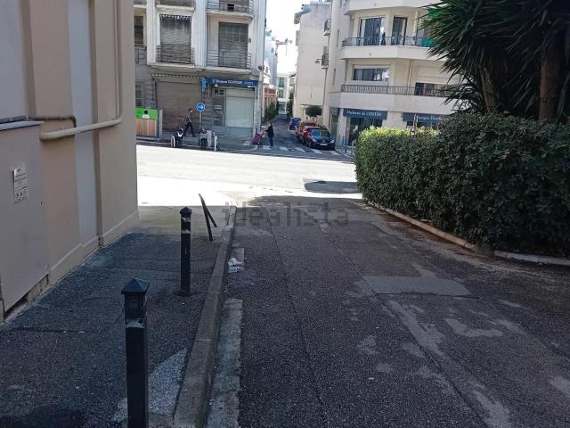 Garage vente à Libération, Nice