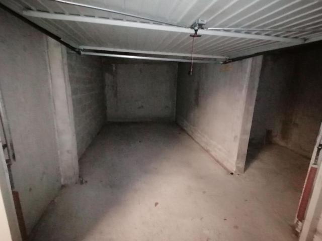 Garage location à Rennes, Bretagne