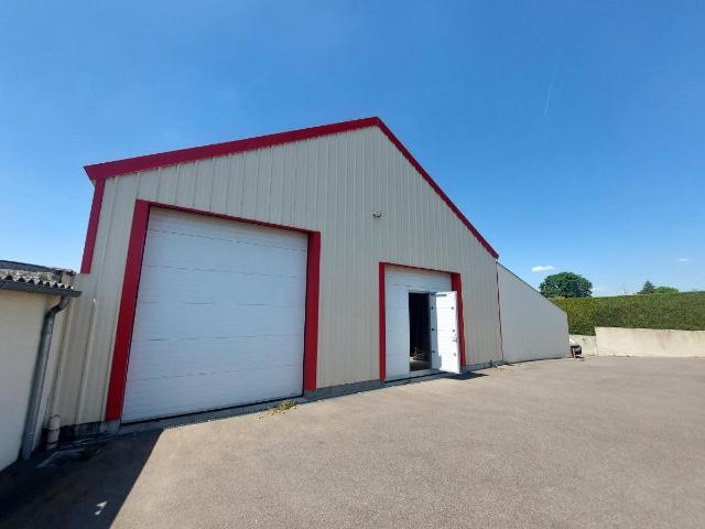 Garage vente à Château-Gontier, Cossé-le-vivien