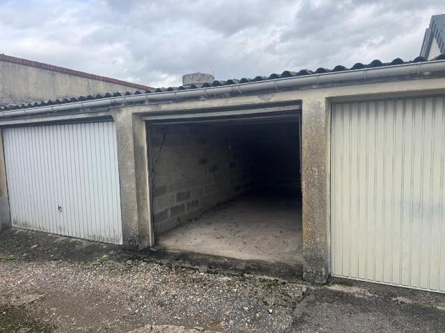 Garage vente à Mont-Saint-Aignan, Seine-Maritime