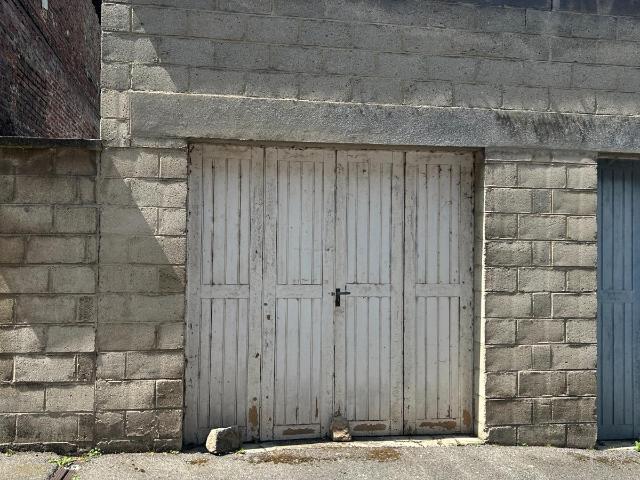 Garage vente à Péronne, Somme