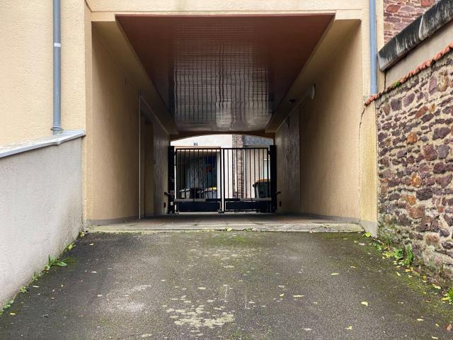 Garage vente à Rennes, Bretagne