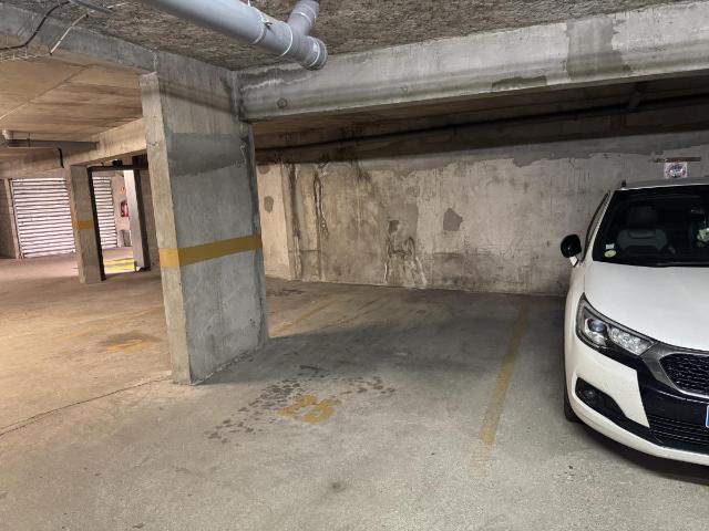 Garage vente à Rouen, Ruan