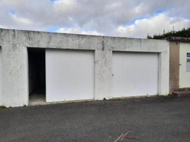 Garage vente à Les Sables-d'Olonne, Saint-jean-de-monts