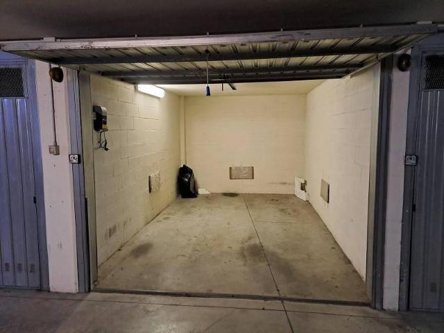 Box in affitto a Quartiere 1, Firenze