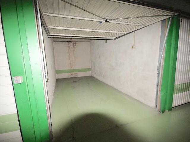 Box in affitto a Guastalla, Milano