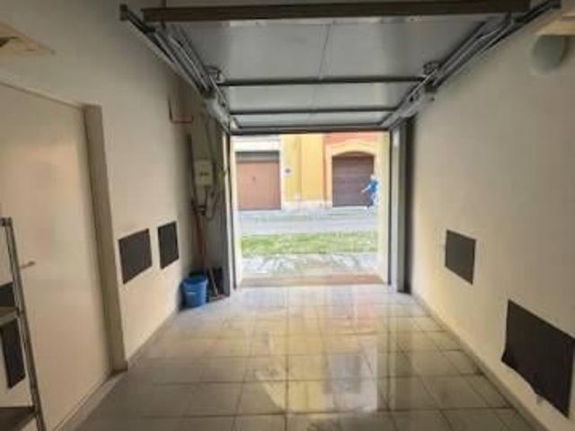 Box in affitto a Centro Storico, Modena