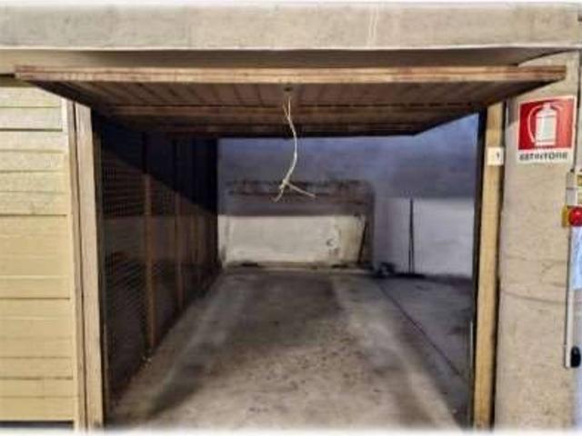 Box in affitto a Comunità della Vallagarina, Borgo Sacco