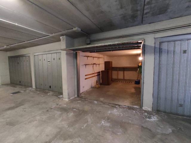 Box in vendita a Carnovali, Bergamo