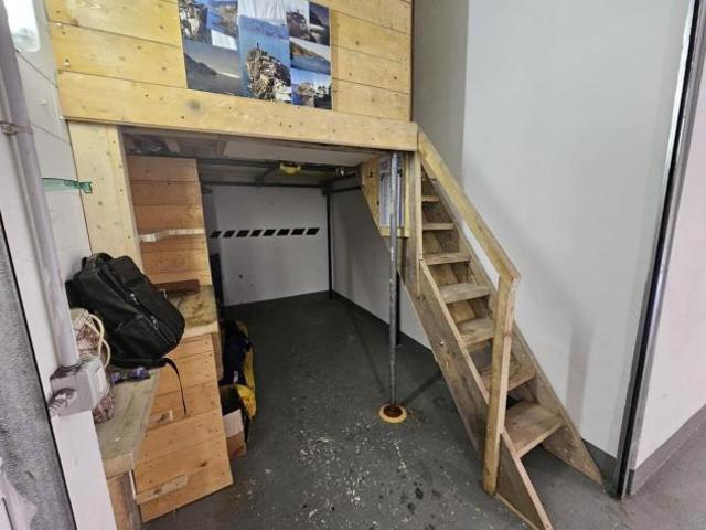 Box in vendita a Campomorone, Liguria