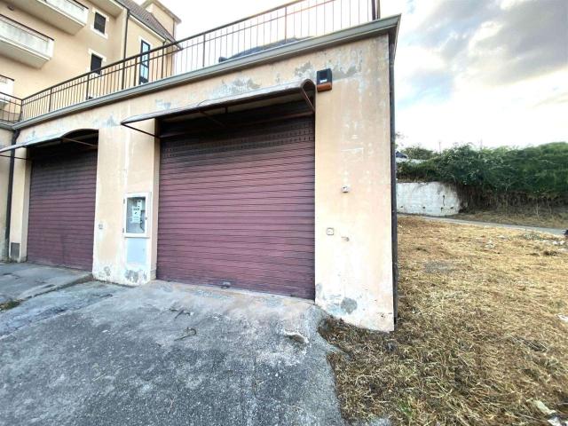 Box in vendita a Sant'Antonio, Calabria