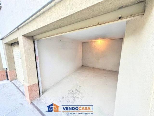 Box in vendita a Finale Ligure, Liguria