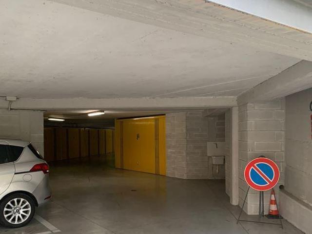 Box in vendita a Ponente, Serra Riccò