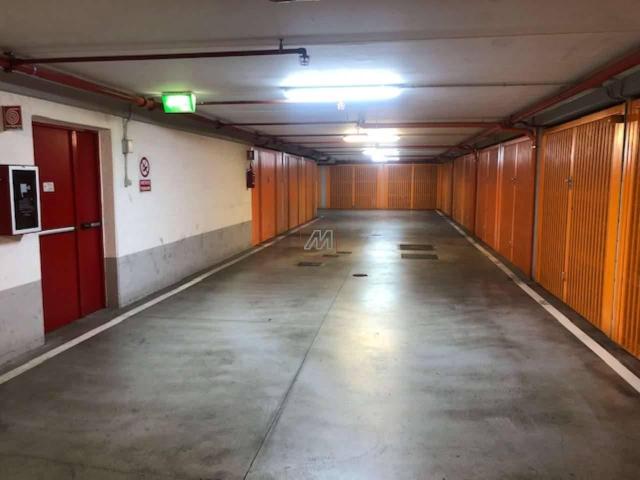 Box in vendita a Ponente, Serra Riccò