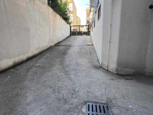 Box in vendita a Giugliano In Campania, Campania