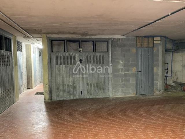 Box in vendita a La Spezia, Liguria