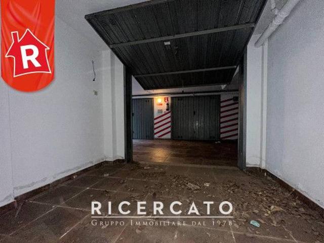Box in vendita a Puglia, Lecce