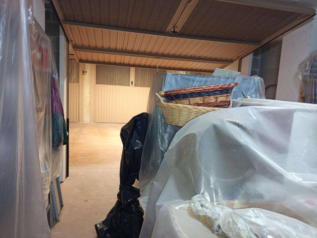 Box in vendita a Livorno