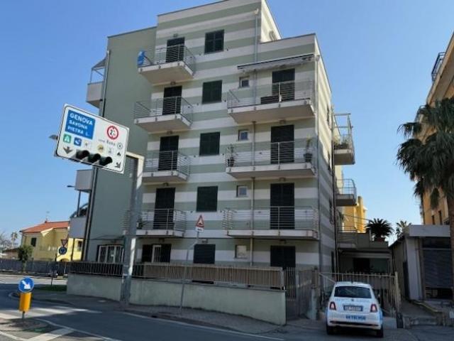 Box in vendita a Loano, Liguria