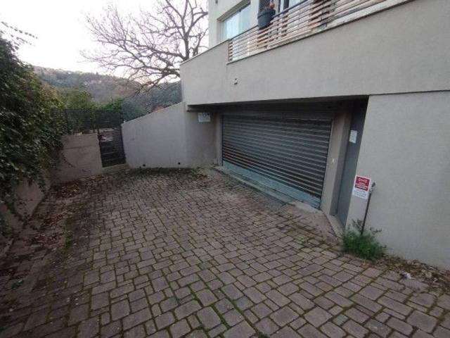 Box in vendita a San Marino, Cenerente