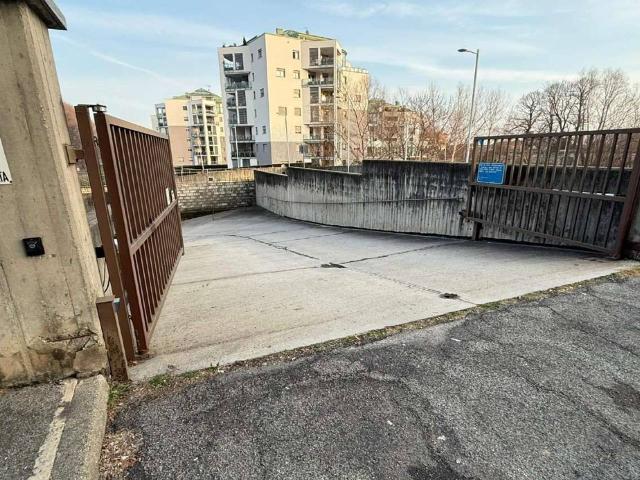 Box in vendita a San Luigi, Piemonte