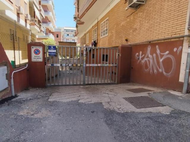 Box in vendita a Roma Capitale, Lazio