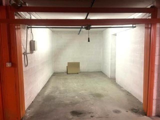Box in vendita a Riccione, Reggio Emilia