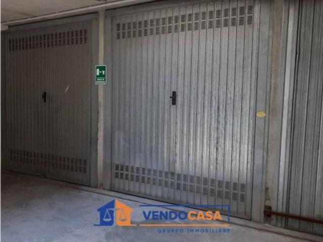 Box in vendita a Rivoli, Torino