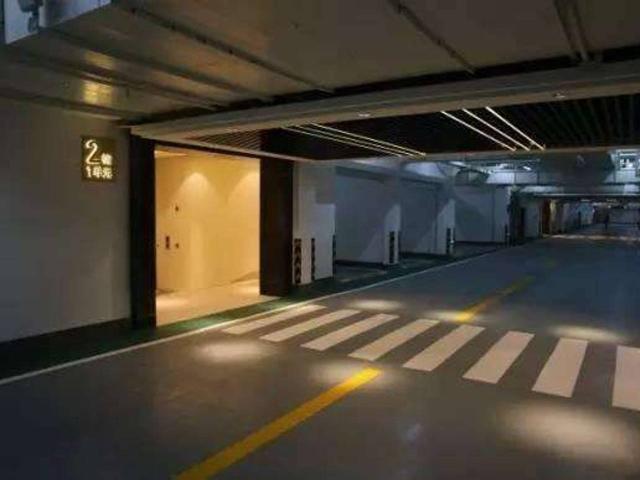Box in vendita a Comunità della Vallagarina, Borgo Sacco