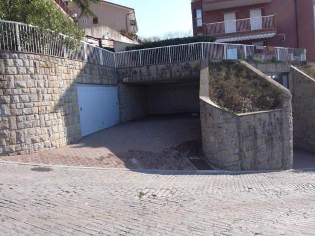 Box in vendita a Opicina / Opčine, Villa Opicina