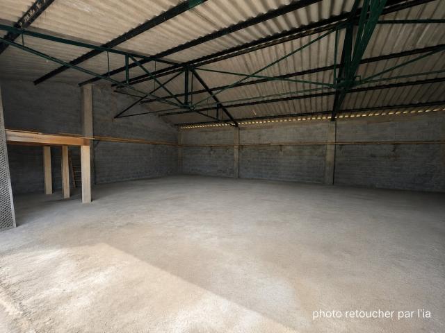 Garage vente à Narbonne, Pouzols-minervois