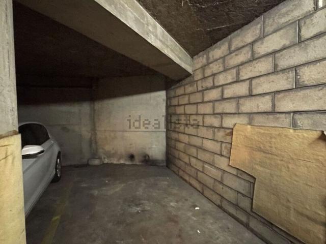 Garage location à Paris 14e Arrondissement, Paris