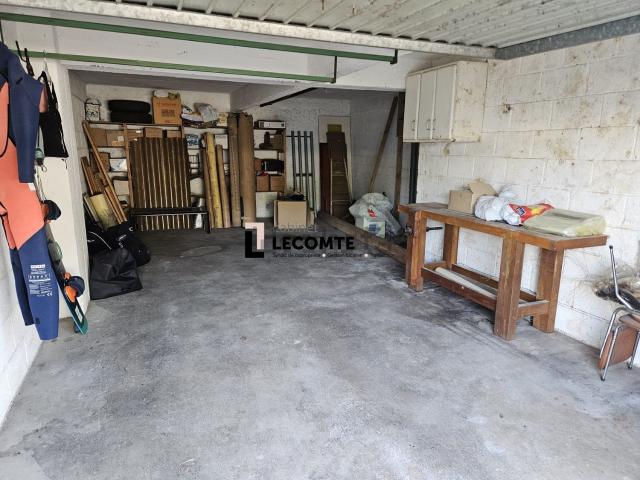 Garage vente à Bourg l'Évesque, Rennes