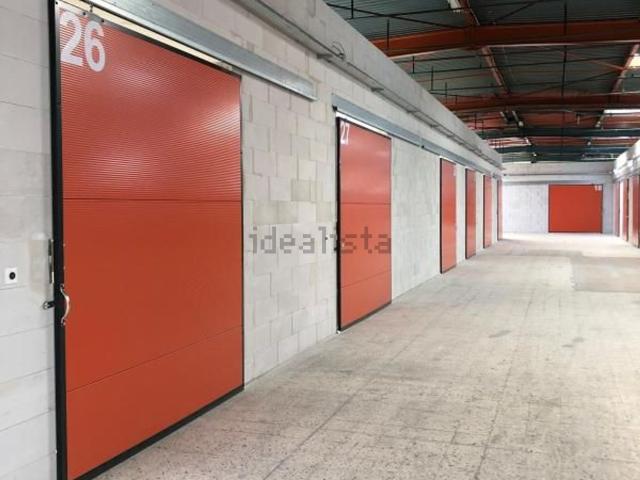 Garage location à Crépieux-la-Pape, Rillieux-la-Pape