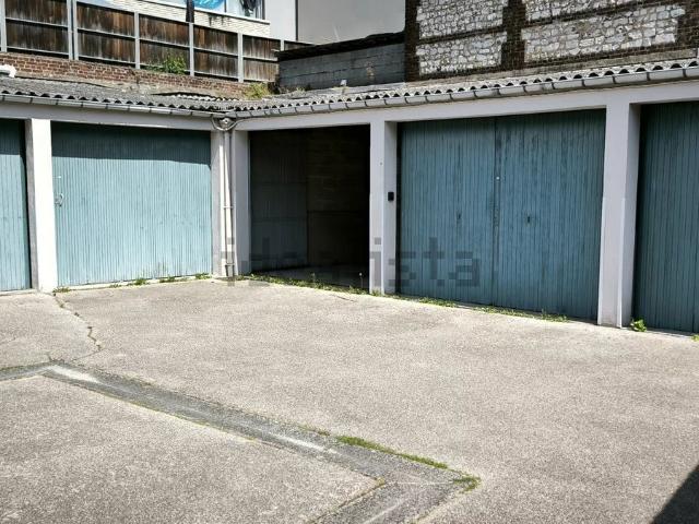 Garage vente à Quartier Gare / Jouvenet, Rouen
