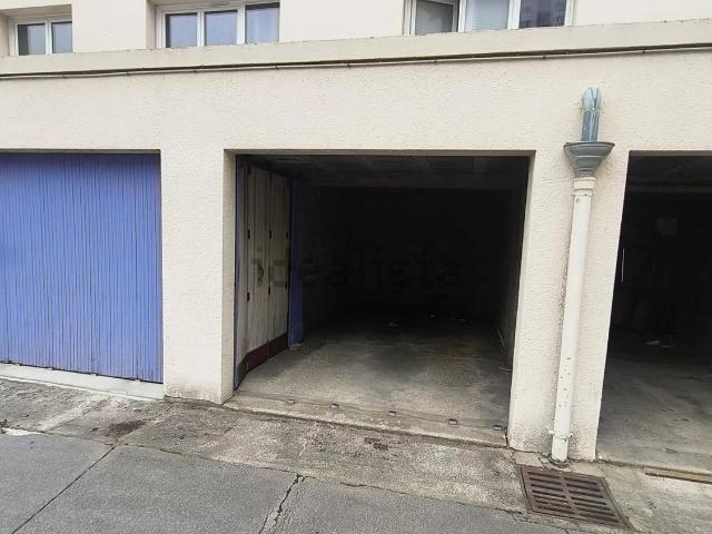 Garage vente à Vieux-Marché-Cathédrale, Rouen