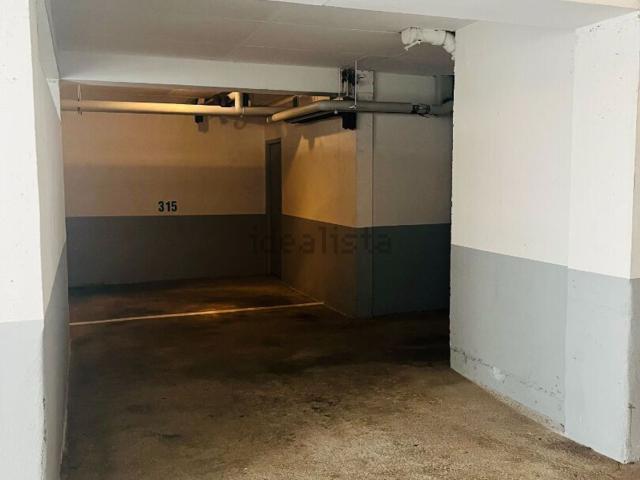 Garage vente à Quartier Saint-Clément / Jardin des Plantes, Rouen