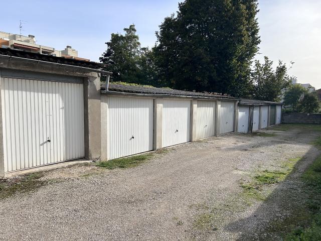 Garage location à Dijon