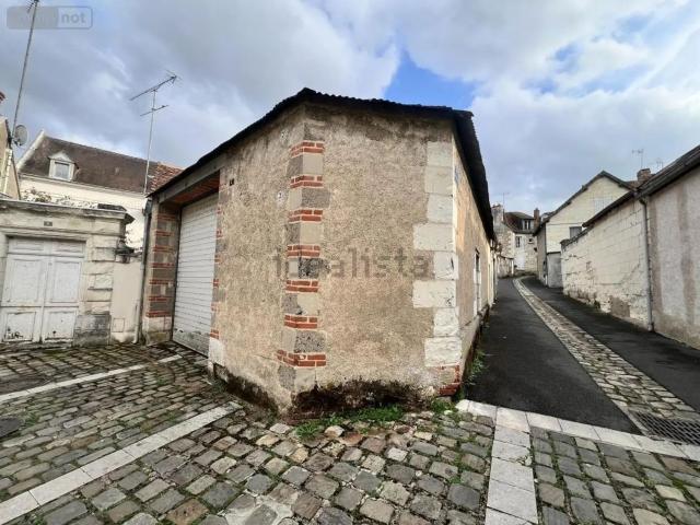 Garage vente à Le Château, Saint-Aignan