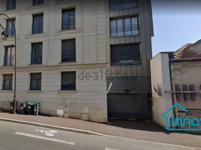 Garage location à Les Bureaux de la Colline, Saint-Cloud