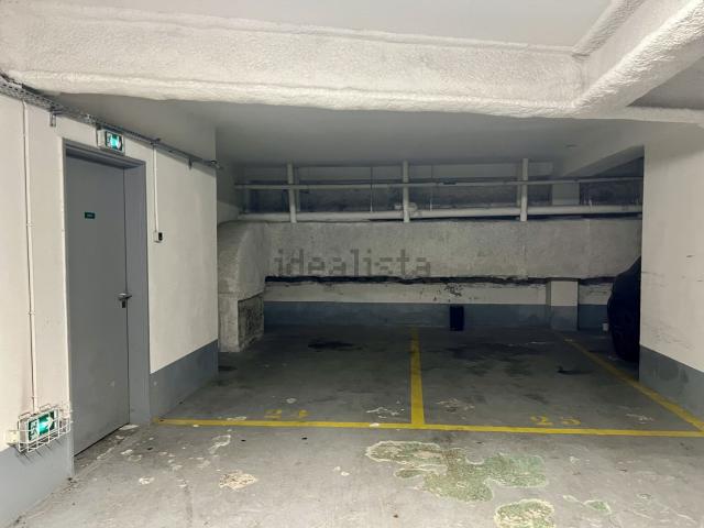 Garage vente à Paris 1er Arrondissement, Paris