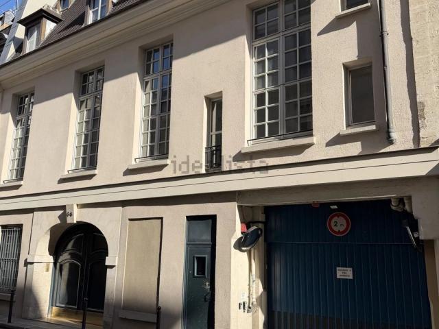 Garage vente à Paris 4e Arrondissement, Paris