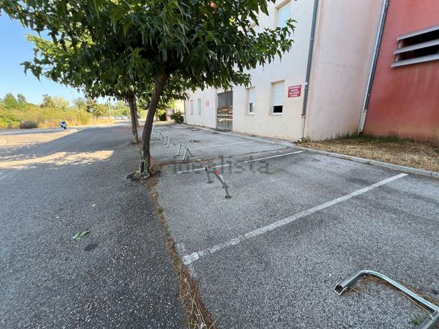 Garage location à Real Vieux, Saint-Maximin-la-Sainte-Baume