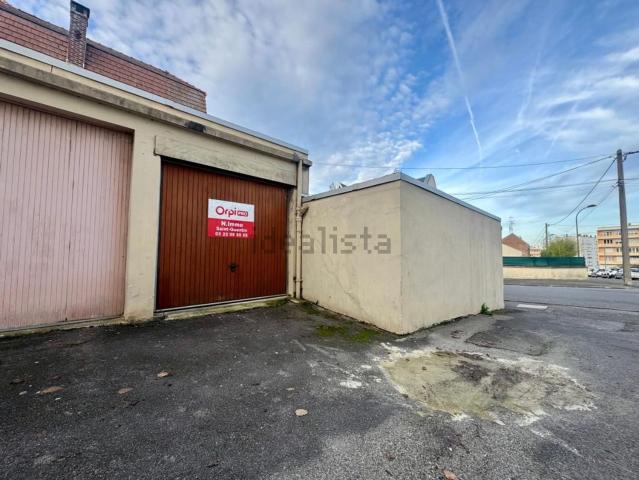 Garage vente à Quartier Remicourt, Saint-Quentin