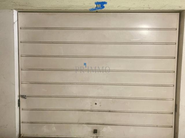 Garage vente à Arrondissement de Draguignan, Saint-raphaël