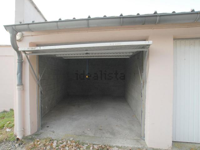 Garage location à Saint-Symphorien-d'Ozon, Rhône