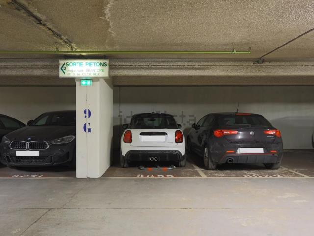 Garage vente à Paris 3e Arrondissement, Paris