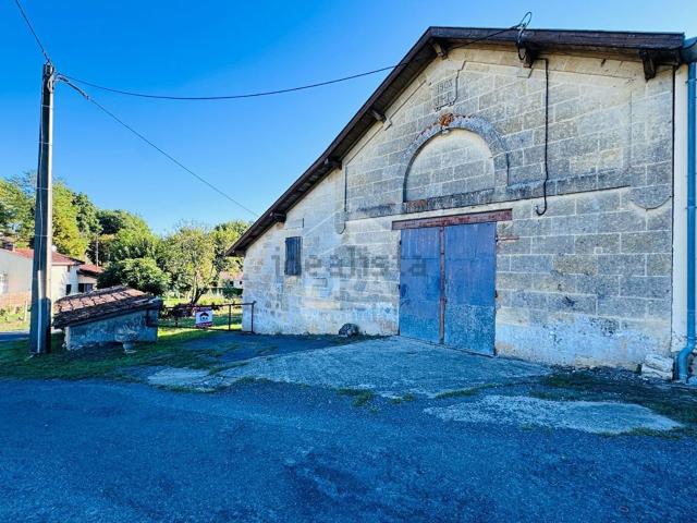 Garage vente à Mangaud, Samonac