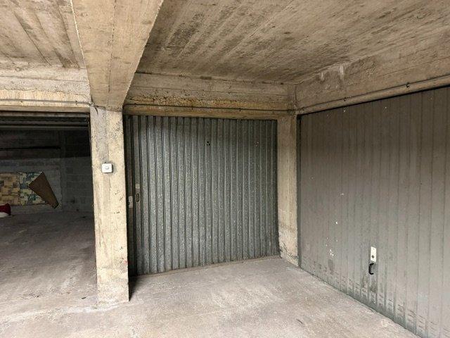 Garage vente à Saint-Étienne, Roche-la-molière