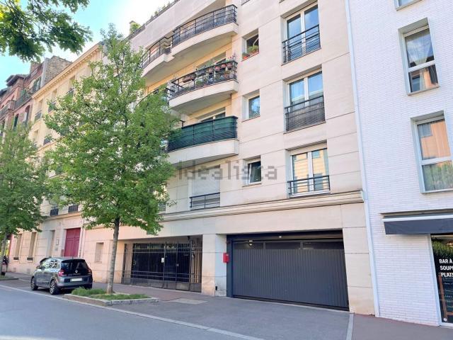 Garage location à Quartier Écluse-Belvédère, Suresnes
